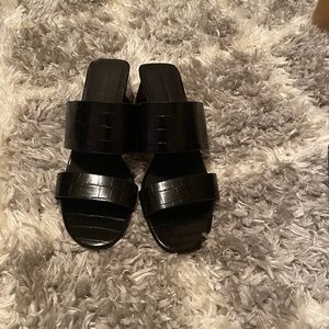 Women sandals
